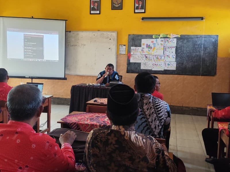 EVALUASI PMM KEPALA SEKOLAH OLEH PENGAWAS KORWIL KECAMATAN MANGARAN