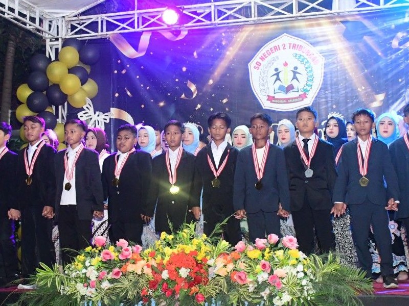 Haru dan Bahagia Menyelimuti Malam Pelepasan Siswa Kelas 6 SDN 2 Tribungan Tahun Pelajaran 2025/2026